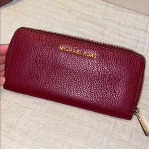 brand new w/tags MK wallet